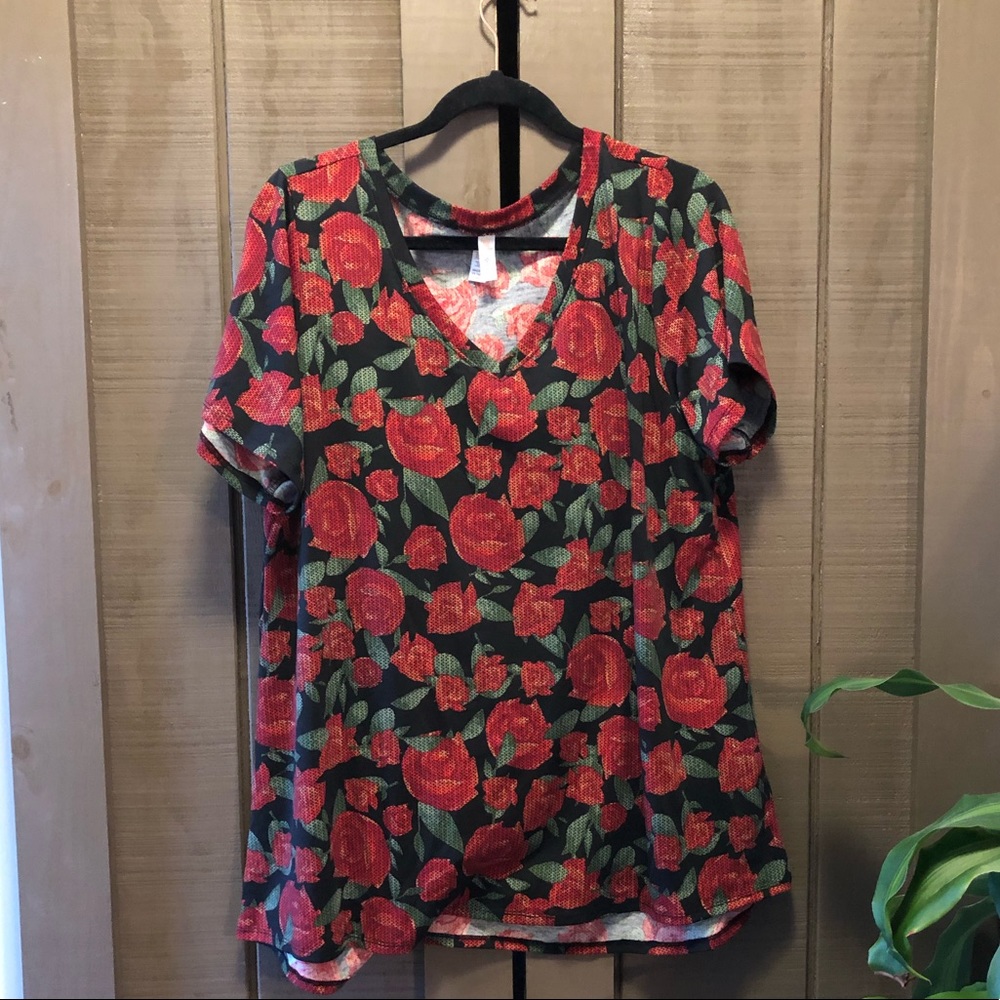 Lularoe shirt